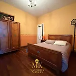 公寓 T2 Paisible Centre Commercy, Charme De L'ancien *