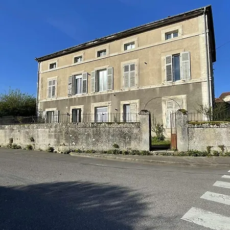 Apartman T2 Paisible Centre Commercy, Charme De L'ancien *